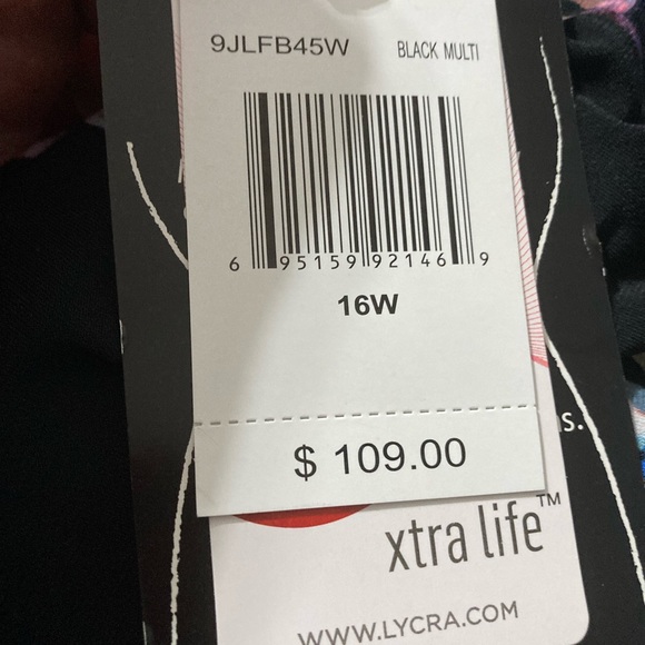 Azul by Maxine of Hollywood Swim Shorts Jumpsuit - Picture 5 of 6